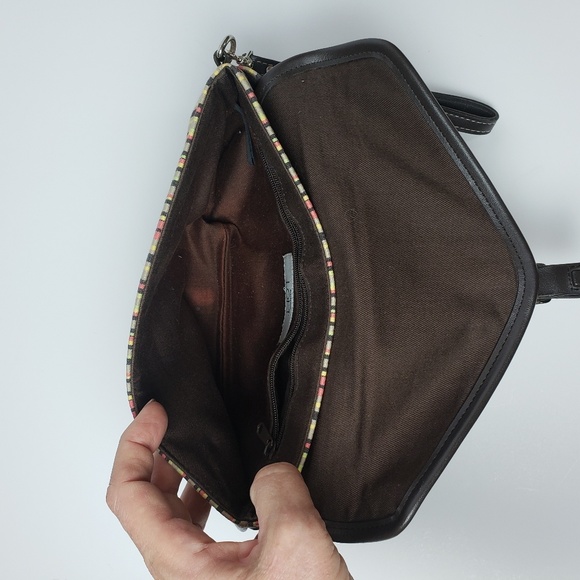 Ann Taylor Loft striped wristlet. - Picture 4 of 7